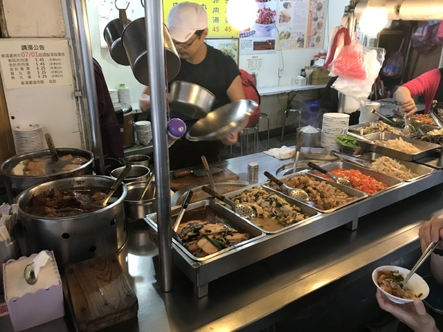 台北でみつけた魯肉飯のうまい店